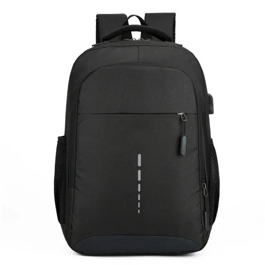 Stilvoller, ultraleichter, wasserdichter Herrenrucksack in Schwarz, Marineblau, Grau oder Grün für Alltag und Abenteuer.
