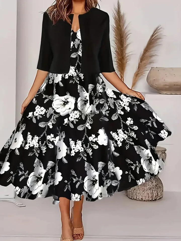 Stilvolles Damen Midi-Sommerkleid, hellblau, mit elegantem sandfarbenem Blazer für vielseitige Sommermode.