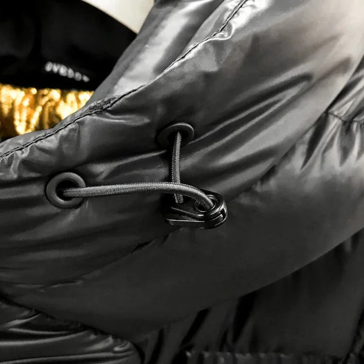 "Stylische Daunen-Winterjacke für Damen, wasserdicht, elegant, schwarze Farbe, hält warm und bietet optimalen Schutz."