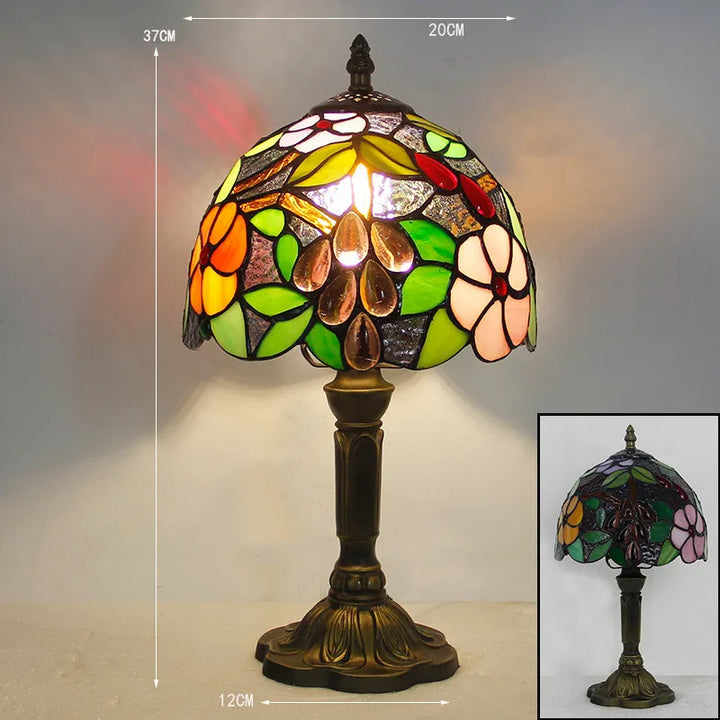 "Tiffany Tischlampe mit buntem Glas, elegantes Design, verstellbarer Schwanenhals, ideal für gemütliche Beleuchtung."