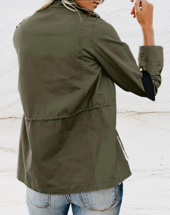 "Trendige Damenjacke, moderner Schnitt, elegante Silhouette, subtile Farbe, vier Taschen, vielseitig tragbar"