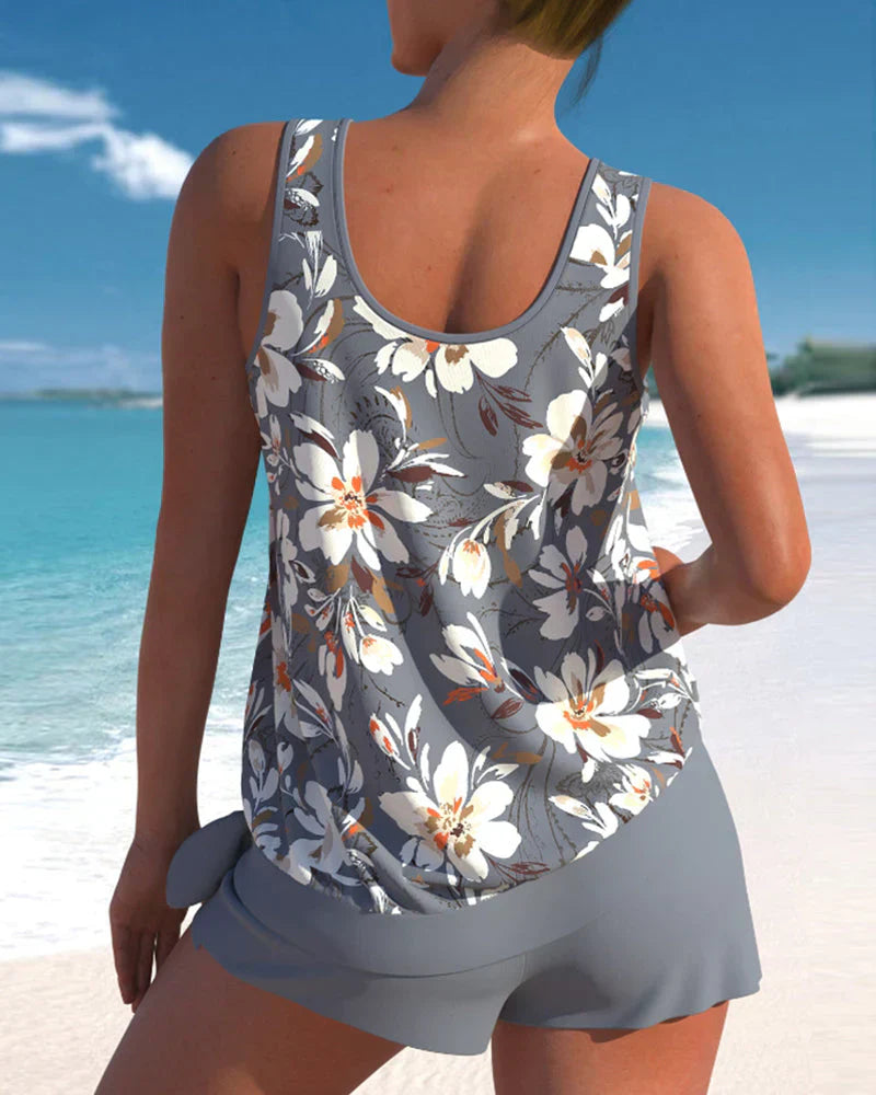 Trendiger Damen-Tankini in Blau mit modernem Design, perfekte Bademode für Strand oder Pool, bietet Stil und Komfort.