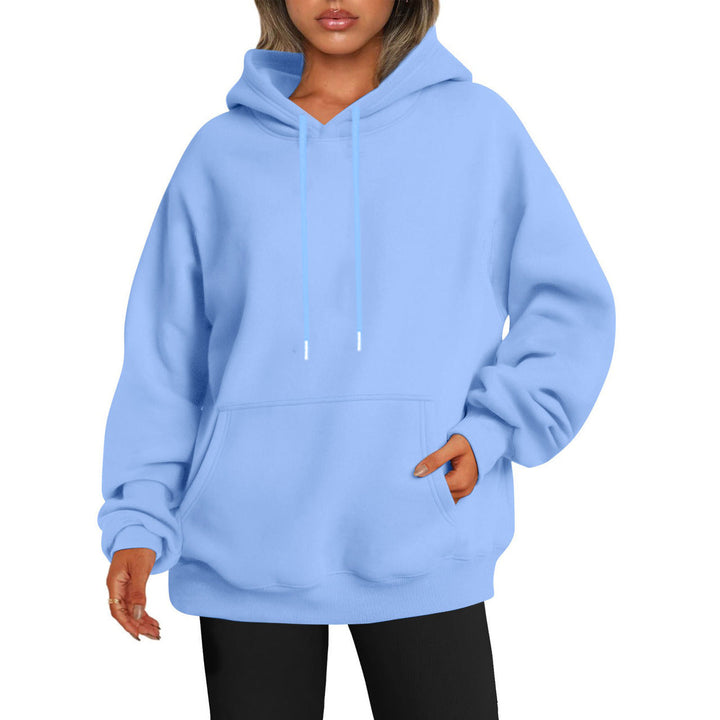 "Unisex Hoodie in Grau, weiche Baumwolle-Polyester-Mischung, modernes Design, vielseitig und bequem, ideal für jeden Anlass."