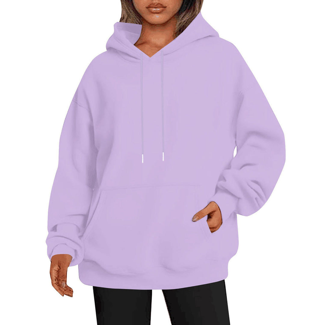 "Unisex Hoodie in Grau, weiche Baumwolle-Polyester-Mischung, modernes Design, vielseitig und bequem, ideal für jeden Anlass."