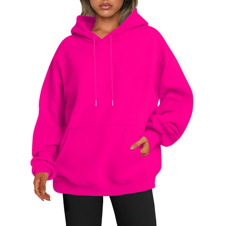"Unisex Hoodie in Grau, weiche Baumwolle-Polyester-Mischung, modernes Design, vielseitig und bequem, ideal für jeden Anlass."
