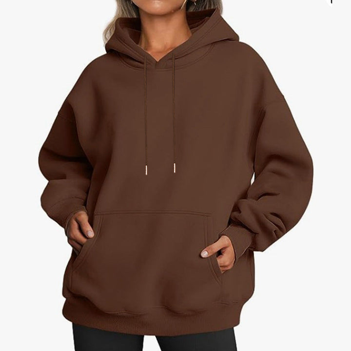 "Unisex Hoodie in Grau, weiche Baumwolle-Polyester-Mischung, modernes Design, vielseitig und bequem, ideal für jeden Anlass."