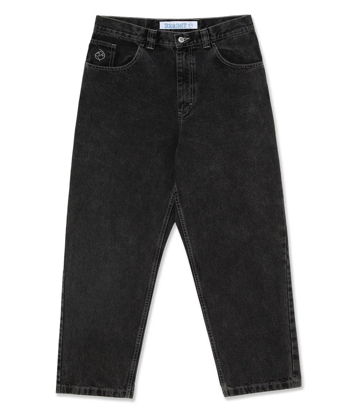 "Urbaner Herrenjeans Maverick mit legérem Skater-Stil, robustem Material und vielseitigem Design in Hellblau."