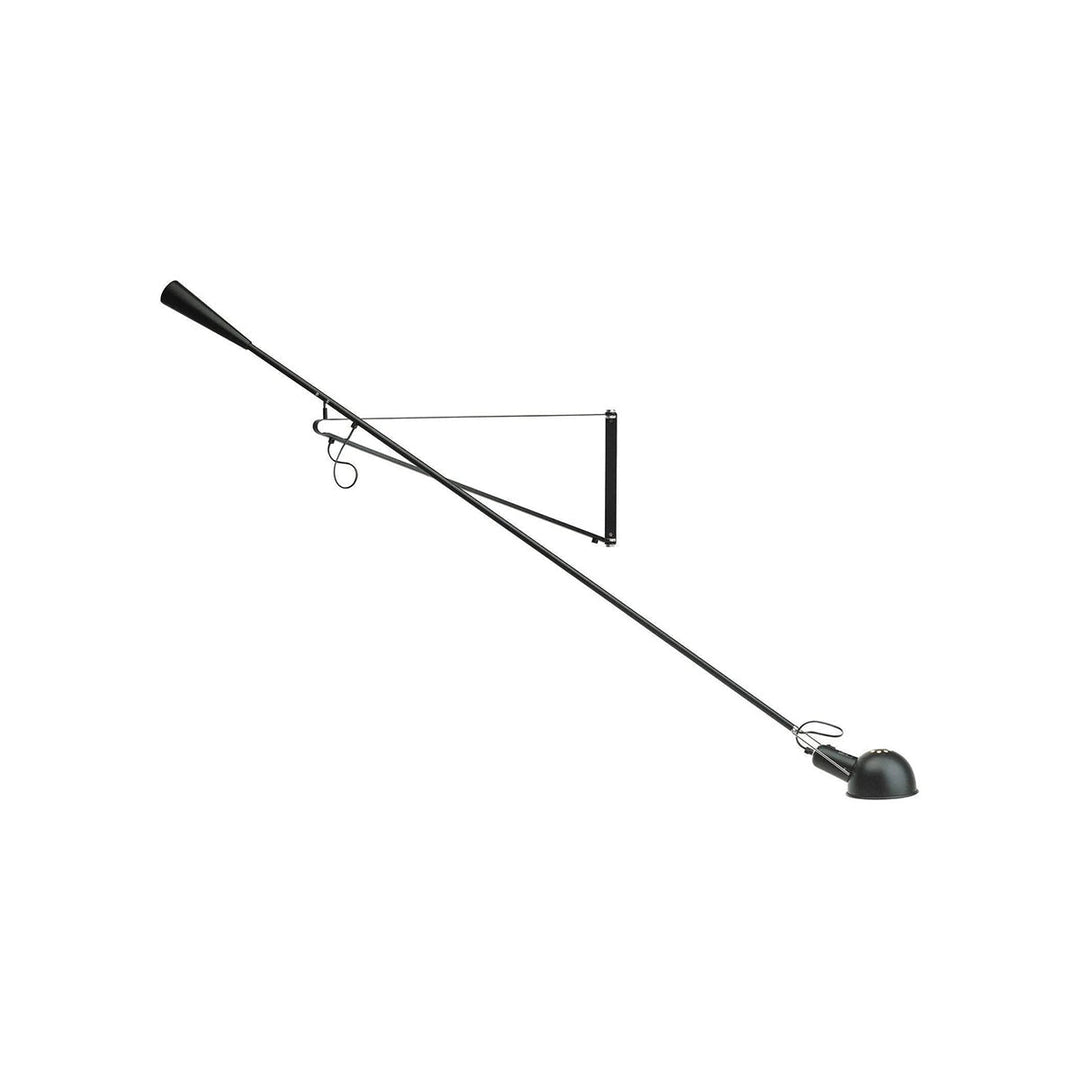 Verstellbare Wandleuchte 265 mit Alu-Schirm, Metallrahmen, in Schwarz oder Weiß, ideal für große Innenräume.