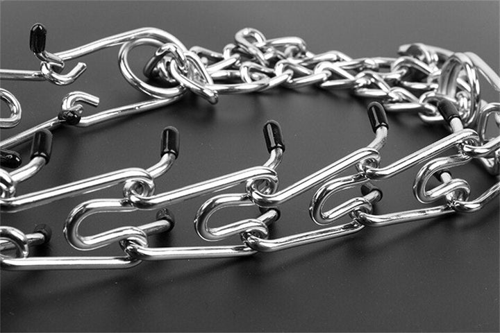 "Verstellbares Hunde Stachelhalsband mit gummierten Stiften, ideal für Anti-Zieh Training, in verschiedenen Größen erhältlich