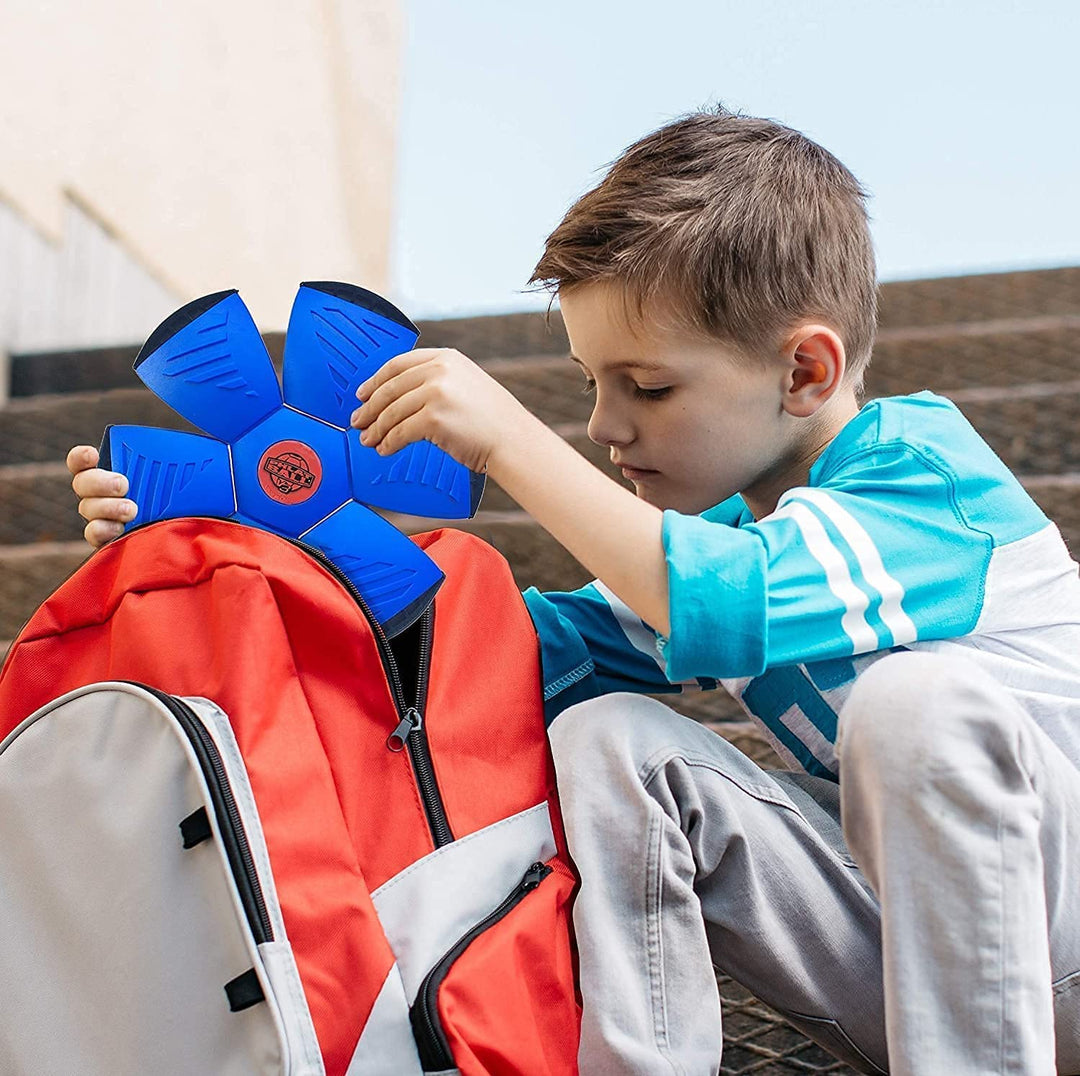 Verwandlungsball für draußen, spielerisches Design, wandelbar von Scheibe zu Ball, bunte Farben, robust, ideal für Kinder.