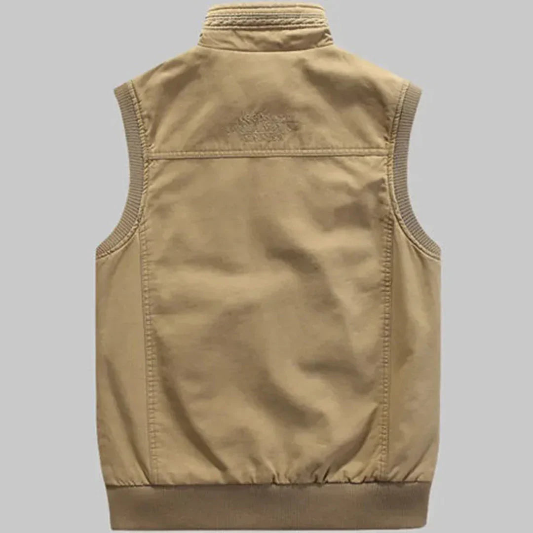 "Vielseitige Herrenjacke – leicht, langlebig, modernes Design, ideal für Outdoor und jeden Anlass, in verschiedenen Größen"