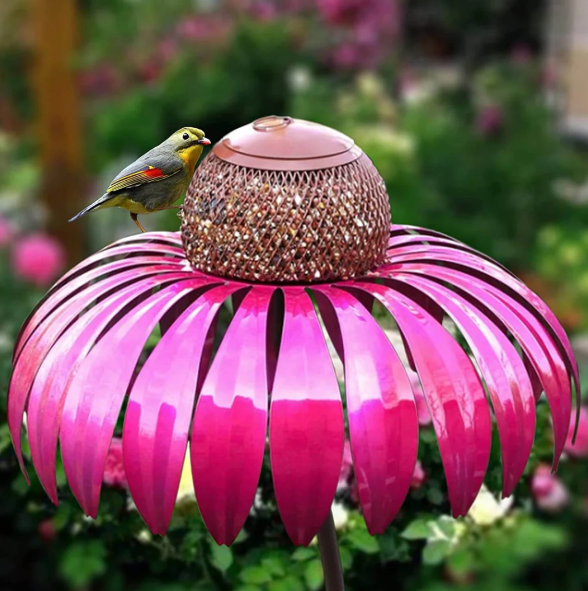 Vogelhaus im floralen Design, wetterfest, bietet Vögeln Schutz und fügt sich dekorativ in den Garten ein.