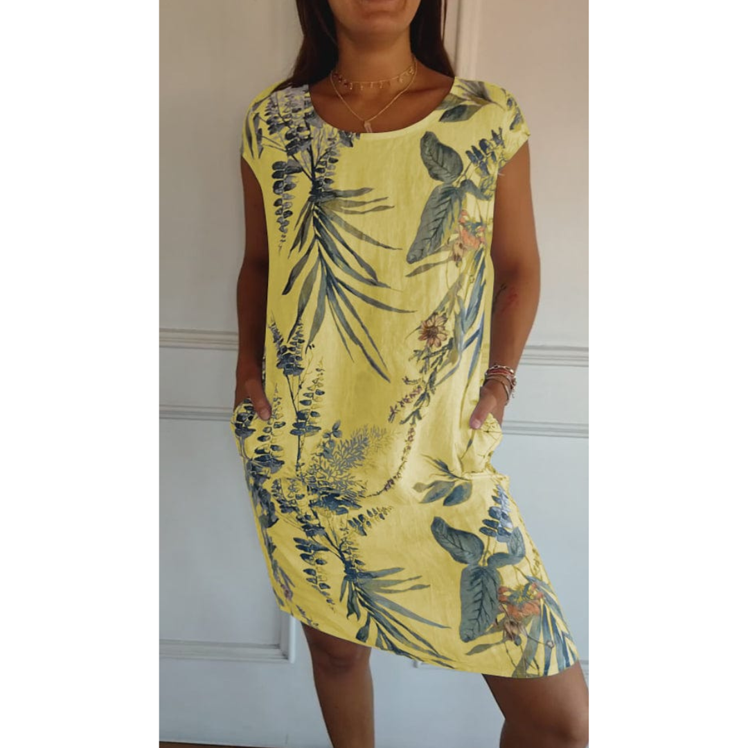 "Vorderansicht Margarita Kleid, Sommerkleid mit Rundhalsausschnitt, bequem, stilvoll, elegantes Design"