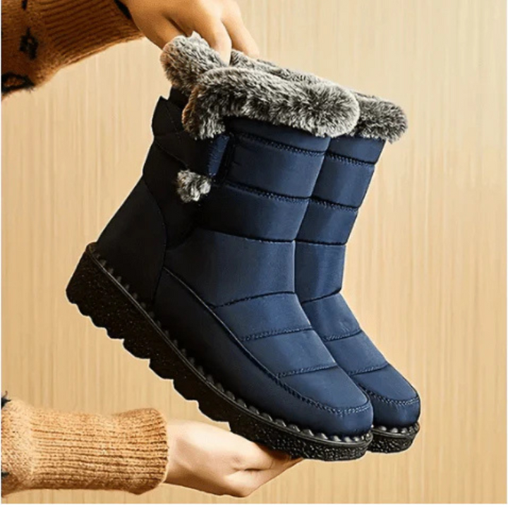 "Warme Damen Winterstiefel mit rutschfesten Sohlen und wasserdichtem Design für stilvolle Winterabenteuer."