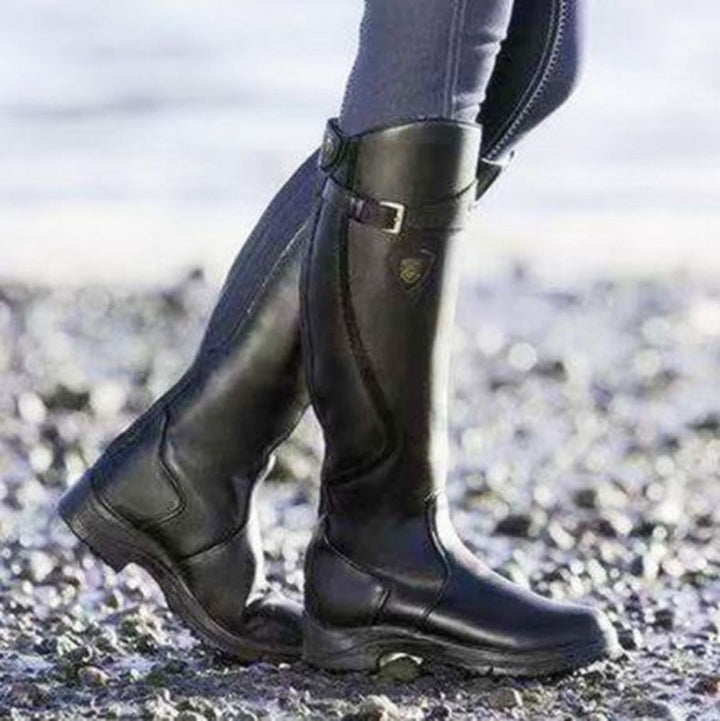 "Wasserdichte Damenstiefel mit hohem Schaft, rutschfester Sohle, in Braun, stilvoll und funktional für jedes Wetter."