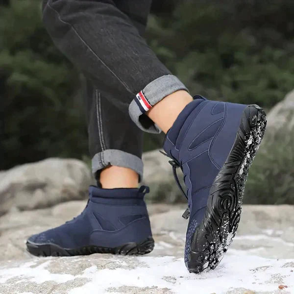 "Wasserdichte Damenstiefel, schwarz, rutschfeste Sohle, ergonomisches Design, ideal für Regen und kaltes Wetter."