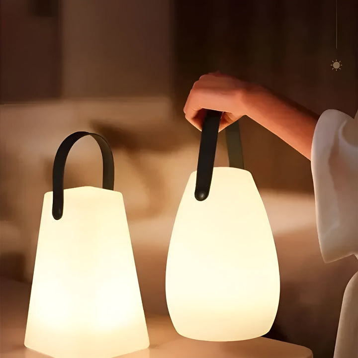 "Wasserdichte LED Tischlampe, tragbar, Farbwechsel, für Innen & Außen, sanfte Töne, lebhafte Farben, elegant, USB-ladbar"