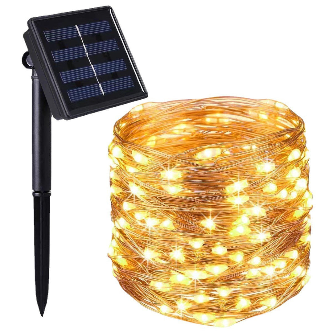 "Wasserdichte, solarbetriebene Lichterkette für stimmungsvolle Gartenbeleuchtung, robust bei Regen und wetterfest."
