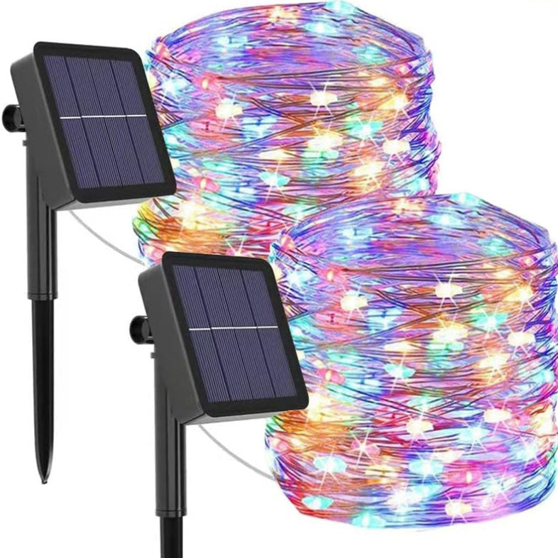 "Wasserdichte, solarbetriebene Lichterkette für stimmungsvolle Gartenbeleuchtung, robust bei Regen und wetterfest."