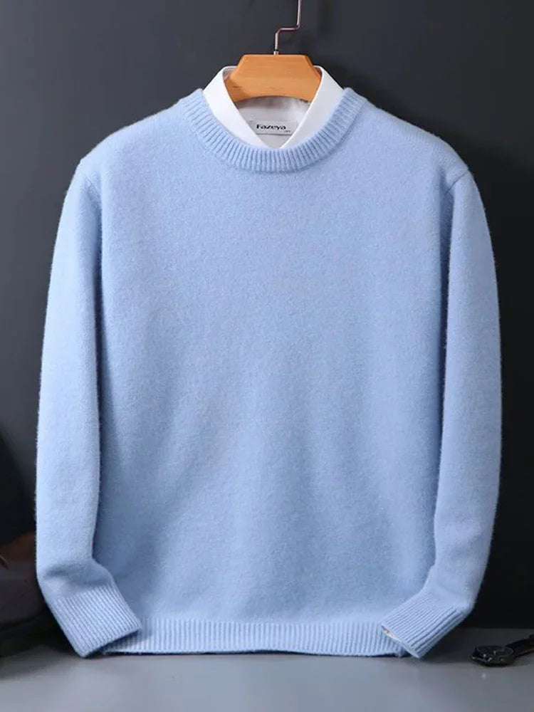 "Weicher Herren-Kaschmir-Pullover in Blau, stilvoller Schnitt, luxuriöse Eleganz, perfekt für kalte Wintertage."