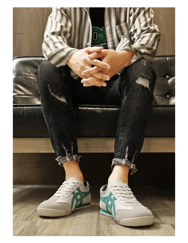 "Weiße Sommer-Sneakers mit geometrischem Muster und bequemer Passform für Damen, ideal für stilbewusste Outfits"