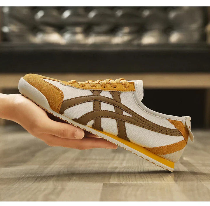 "Weiße Sommer-Sneakers mit geometrischem Muster und bequemer Passform für Damen, ideal für stilbewusste Outfits"