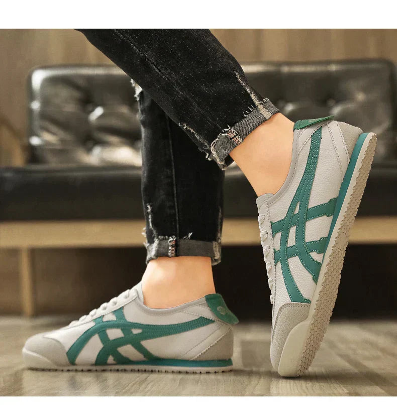 "Weiße Sommer-Sneakers mit geometrischem Muster und bequemer Passform für Damen, ideal für stilbewusste Outfits"