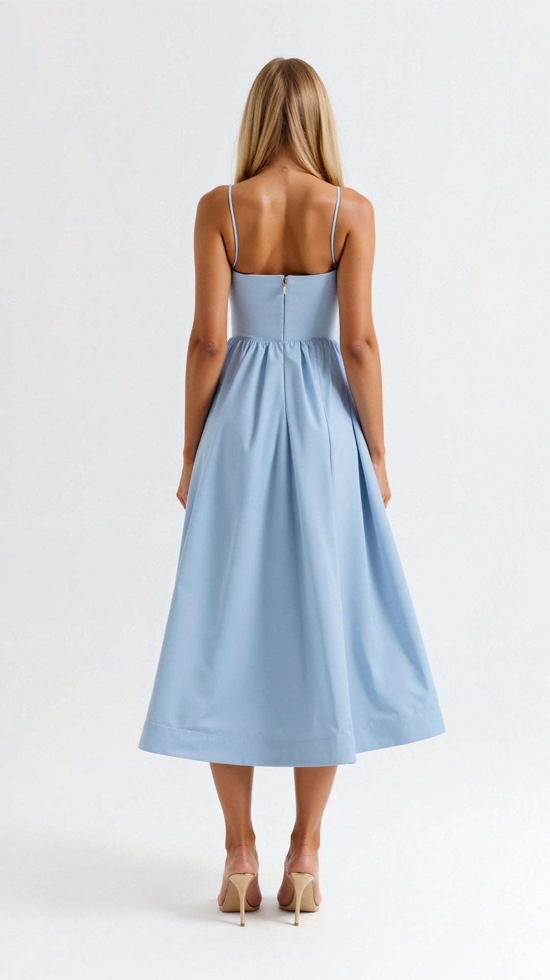 Weißes fließendes Midikleid für Damen, luftig leicht und elegant, ideal für vielseitige Anlässe und feminine Looks.