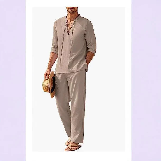 Zweiteiliges Herren Boho-Set: Luftiges Shirt & Shorts in warmen Erdtönen, ideal für lässige Sommertage voller Stil.
