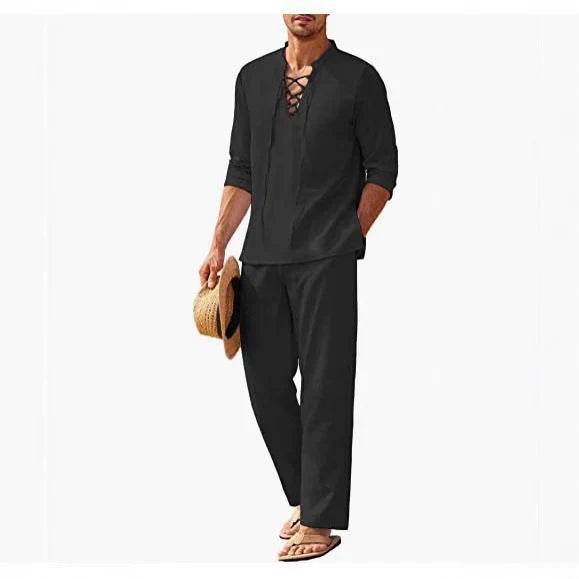 Zweiteiliges Herren Boho-Set: Luftiges Shirt & Shorts in warmen Erdtönen, ideal für lässige Sommertage voller Stil.